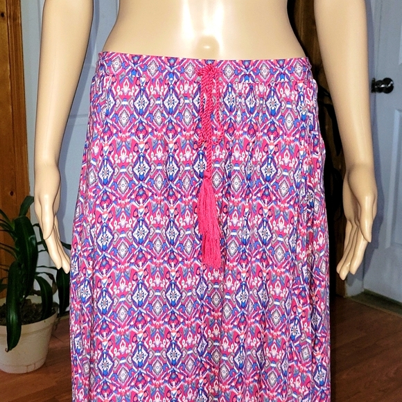 Hollister Maxi Skirt - Picture 2 of 5